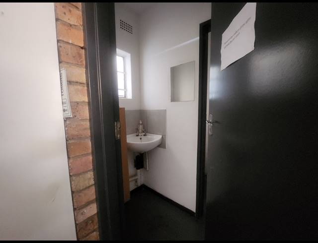 450M² WAREHOUSE TO LET IN ALLANDALE